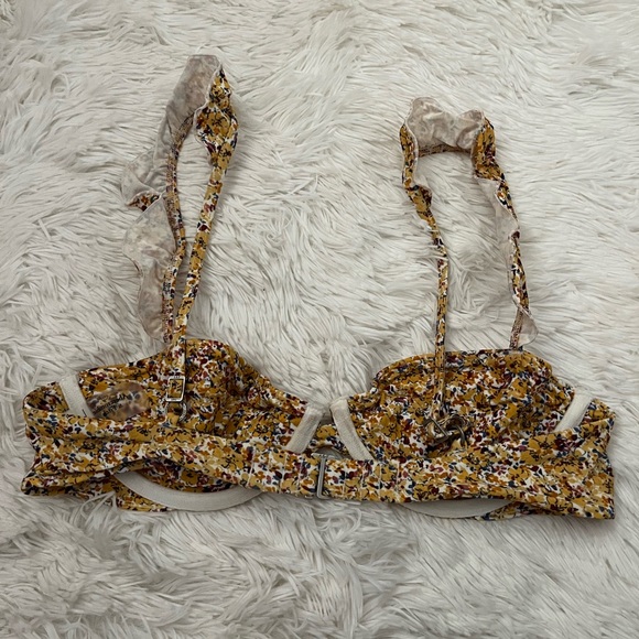 Abercrombie Floral Ruffle Strap Bikini Top - Picture 5 of 8